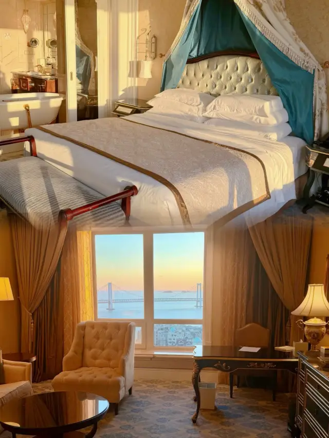 Dalian! The most beautiful hotel I've stayed at, now visited three times