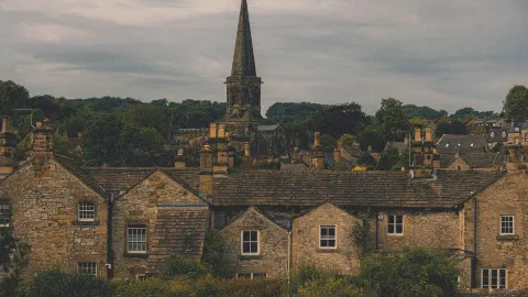 Chatsworth House + two beautiful towns day trip — traveler post in Edensor