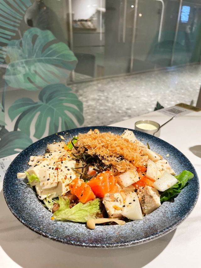 尖沙咀大大碗健康夏威夷蓋飯～