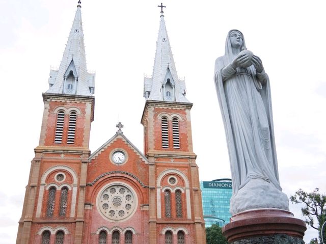 越南胡志明市輕鬆遊玩美食之旅