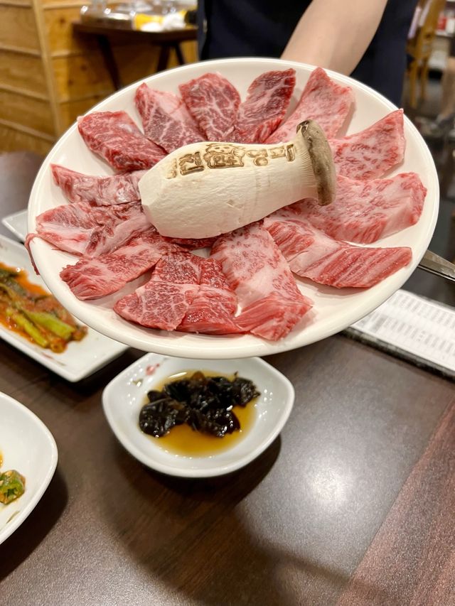 清潭洞の美味しい焼肉店「ヨンチョンヨンファ」