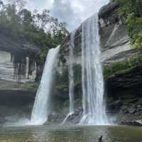 น้ำตกห้วยหลวง💦