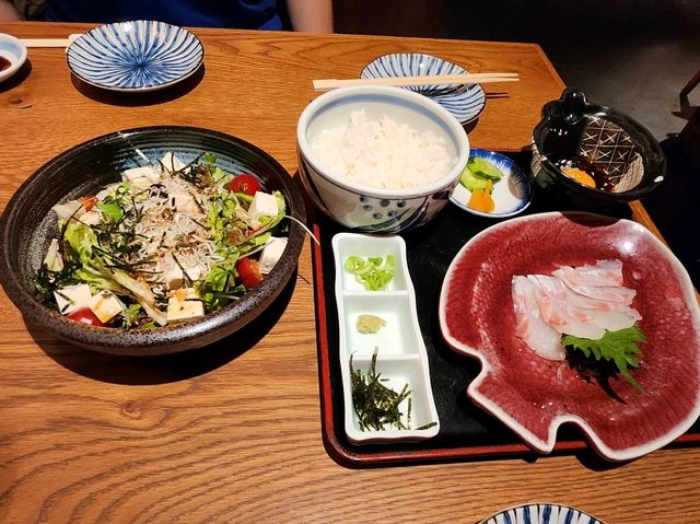 四國的鄉土料理 - 鯛魚飯與骨付鳥