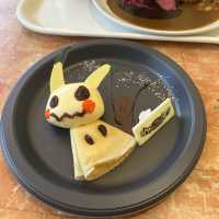 Lunch at Halloween Pokemon Cafe