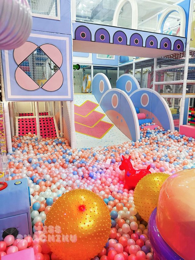 ⭐️2300尺彩虹蛋兒童遊樂場‼️