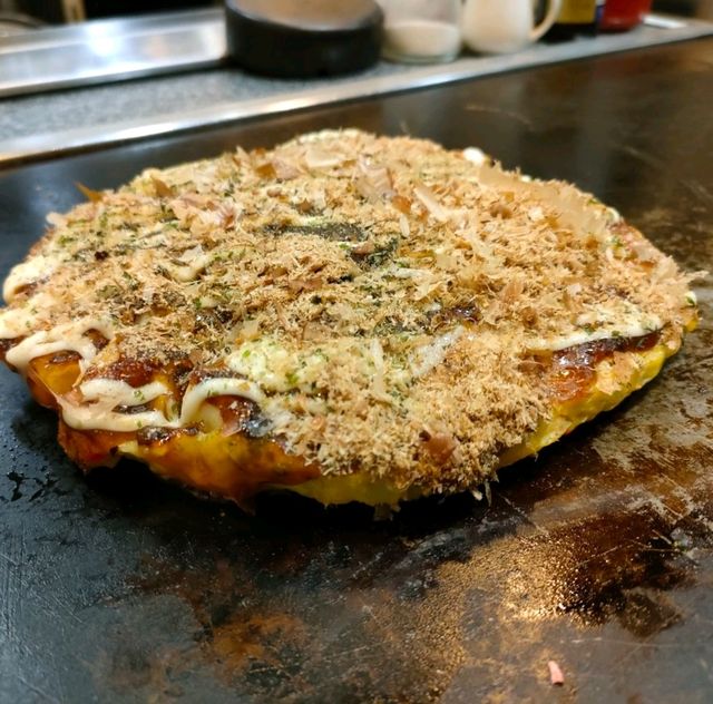 【大阪 道頓堀】地元民が愛する『ザ･お好み焼き』ならココ✨