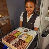 รีวิว First Class สายการบิน Emirates Airlines