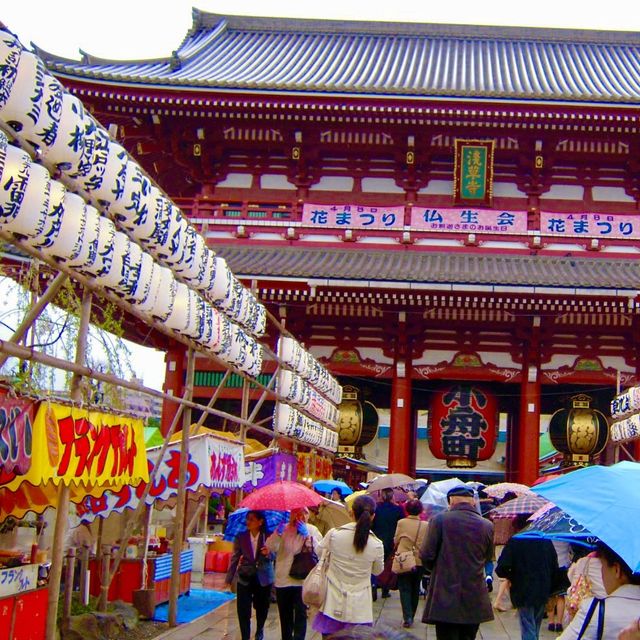 Asakusa is quintessential Japan