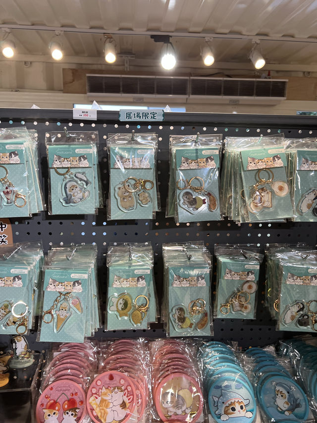 大量超人氣的mofusand貓貓的商品😍😍