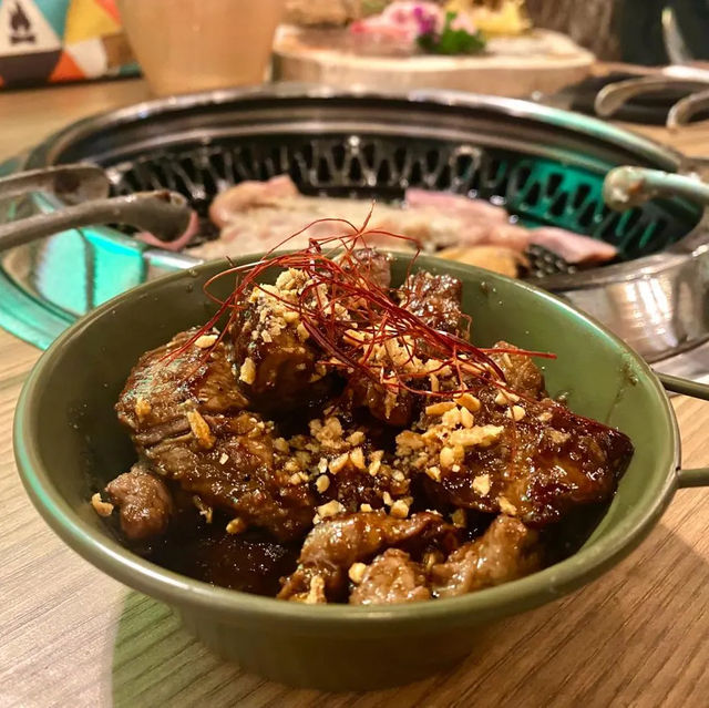🔆鬧市中的露營主題餐廳🔆 