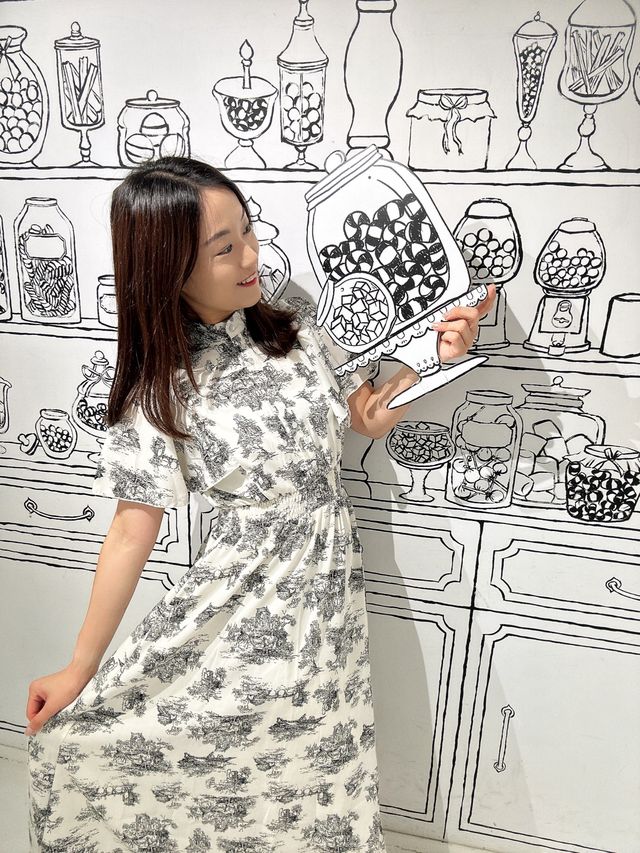 🪞 黑白童話國度魔鏡餐廳
