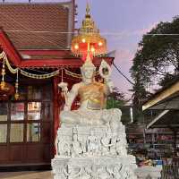 สิริมงคยามเช้า สักการะท้าวเวสสุวรรณ