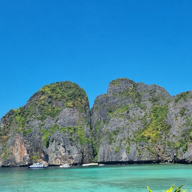 อ่าวมาหยา จังหวัดกระบี่ อ่าวมาหยา จังหวัดกระบี่