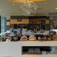 The Peri Hotel Khao Yai โอบล้อมด้วยภูเขาอากาศดีมาก
