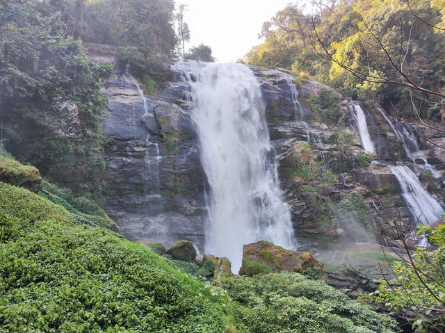 ชมน้ำตกสวยอันดับต้นๆในจังหวัดเชียงใหม่ ⛰️⛰️⛰️