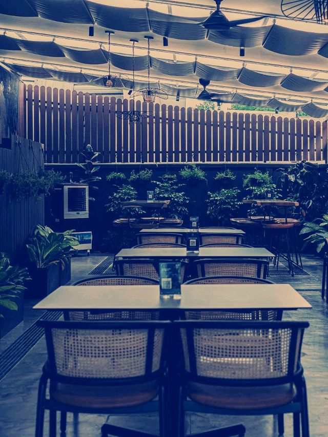 Cafe Blackbixon