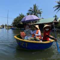 Hoi An ล่องเรือกระด้ง