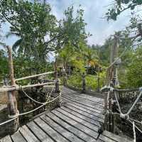 Mangrove Beach Cafe'
