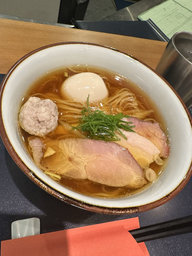 豚骨ラーメンに飽きたらこちらっ？？