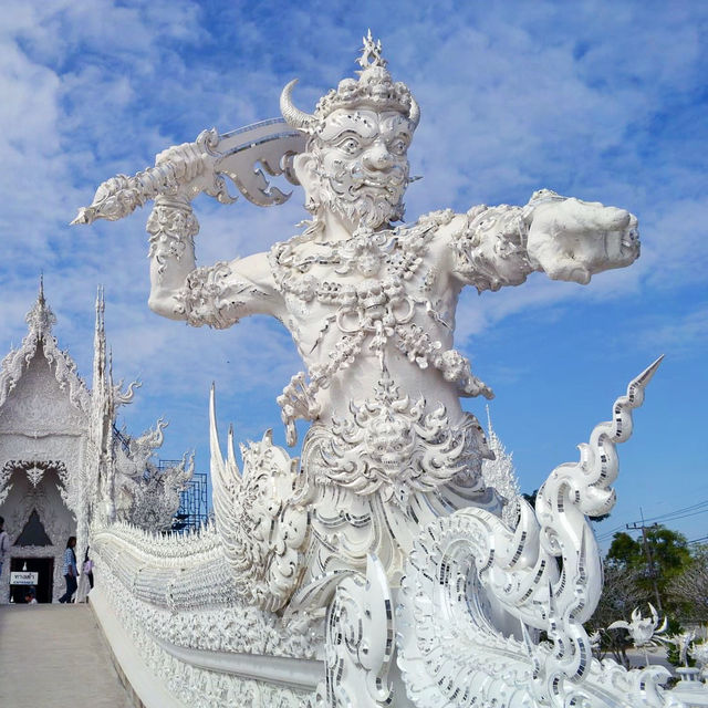 🇹🇭 Unveiling the Beauty of White Temple 