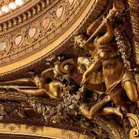 倫敦大劇院：中世紀城堡般的壯觀建築，純正藝術之美