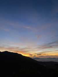 🇲🇾 Sunrise Majesty: A Hike up Maragang Hill, Sabah