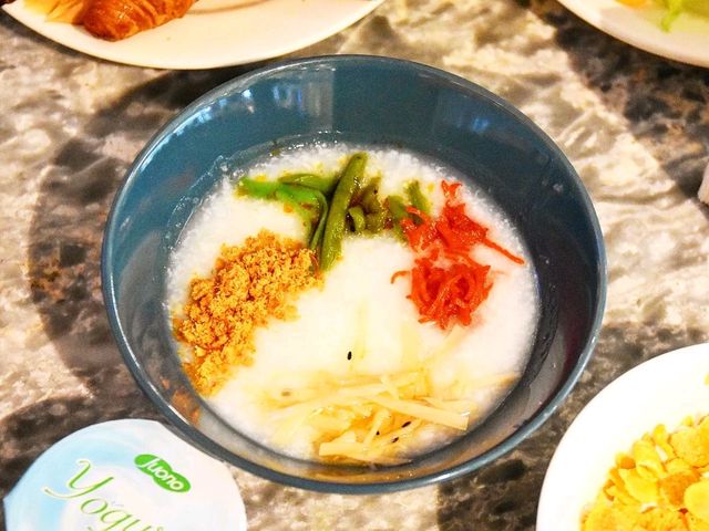 가성비 굿, 위치도 굿 !! 호텔 참참 Hotel Cham Cham