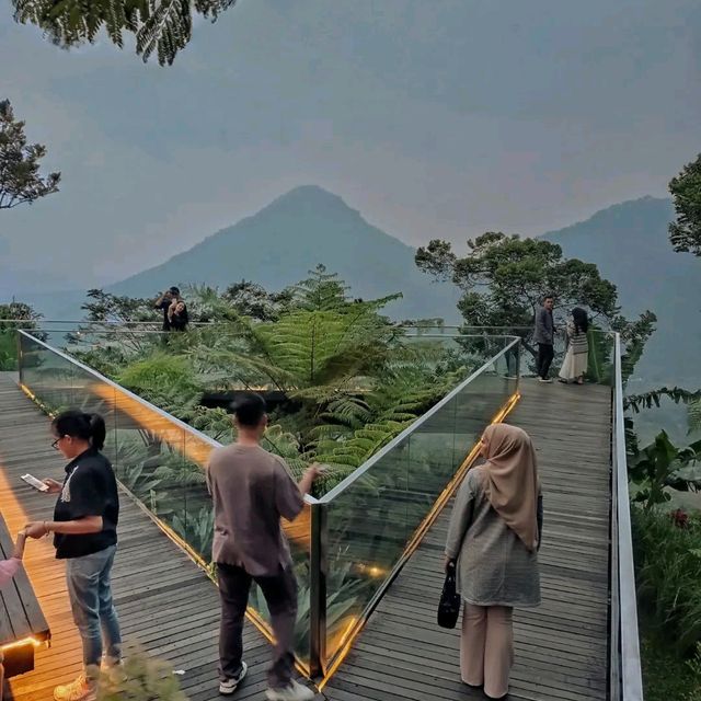 THE UPPER CLIFT | RESORT & CAFE 