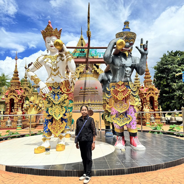 วัดแสงแก้วโพธิญาณ( ครูบาอริยชาติ)