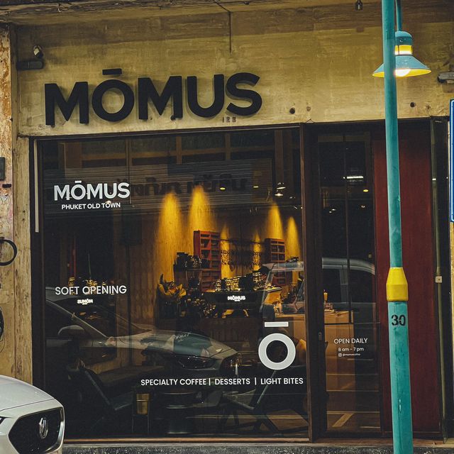 MŌMUS COFFEE PHUKET 