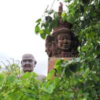 วัดสระกำแพงใหญ่ จ.ศรีษะเกษ