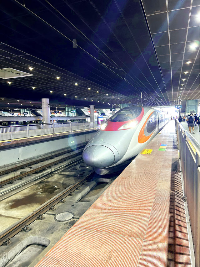 High Speed Train from Shenzhen to Hong Kong