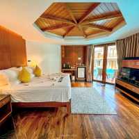 ที่พักสวยริมทะเลขนอม Yotaka Khanom