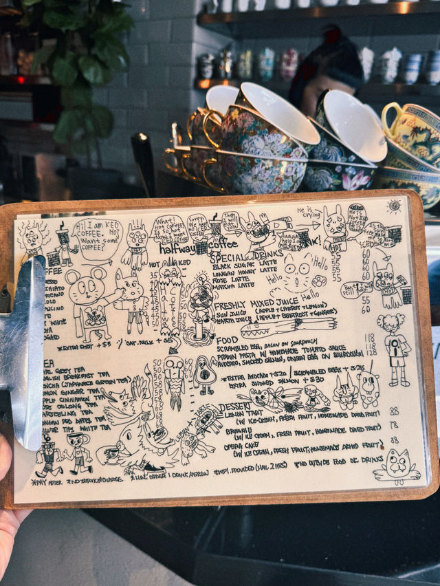 【香港🇭🇰】ヴィンテージ感が素敵なおしゃれカフェhalfway coffee☕️