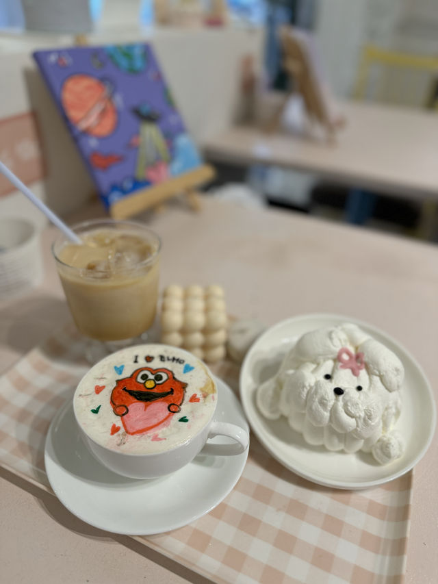 【福岡カフェ】自分でラテやケーキに絵が描ける?!体験型メニューがあるカフェ☕️