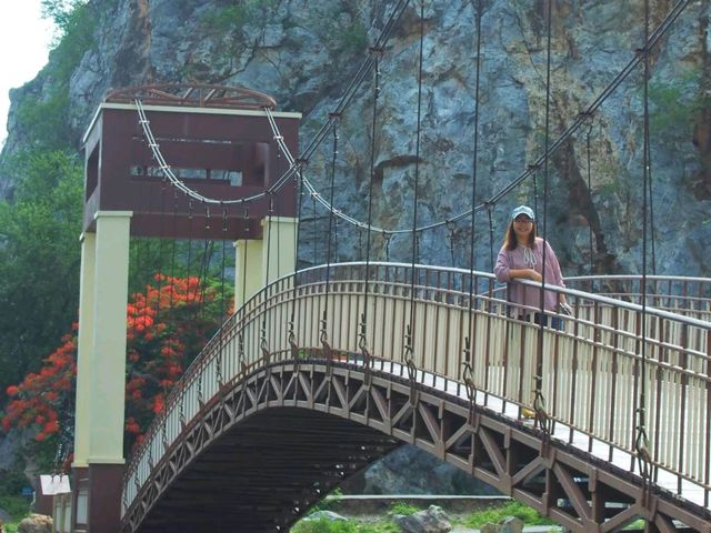 อุทยานหินเขางู จ.ราชบุรี