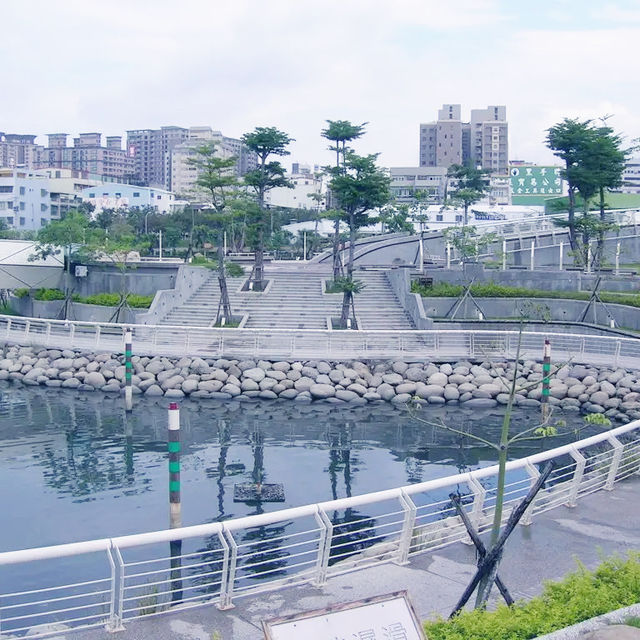 Visit the Heart of Love River at Kaohsiung 🇹🇼 