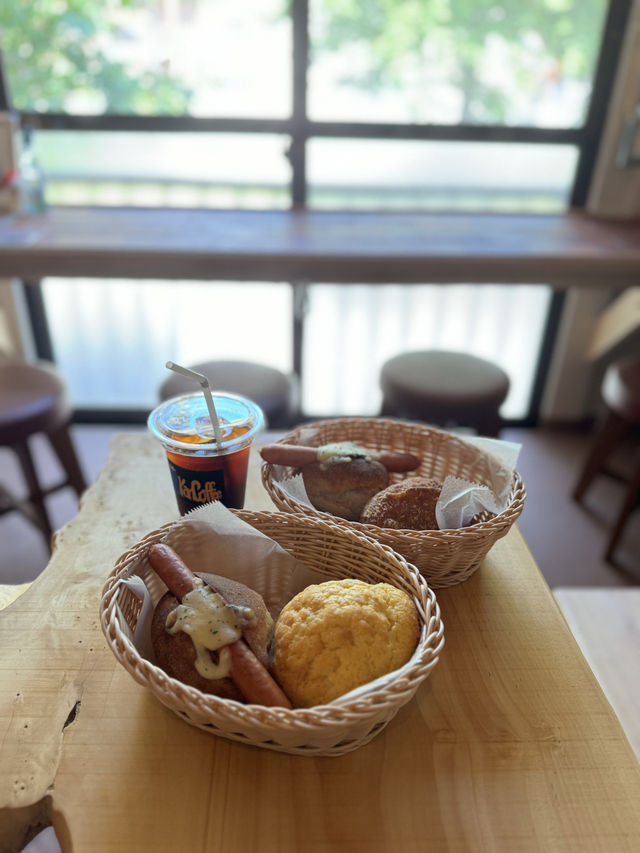 【北九州グルメ】朝7時から開いてる門司港レトロのパン屋さん🍞