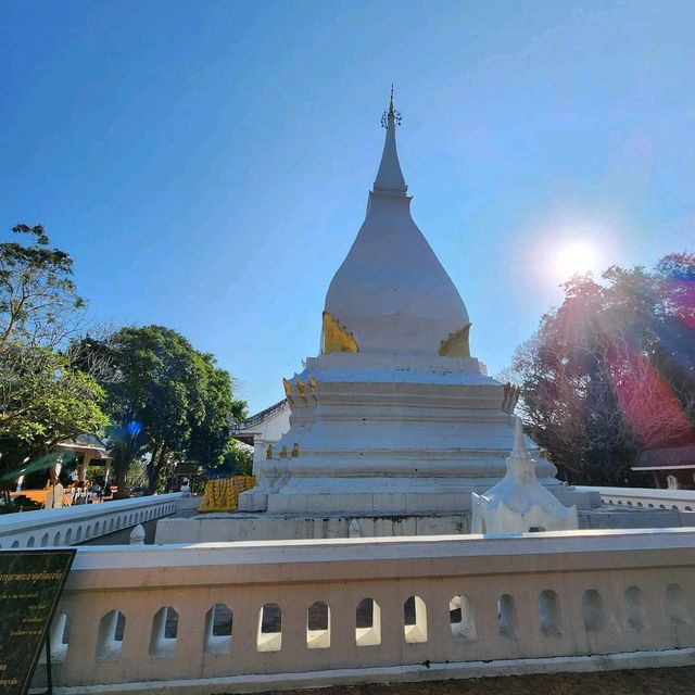 พระธาตุศรีสองรัก จังหวัดเลย