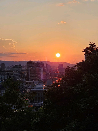 在瑞士蘇黎世欣賞夕陽