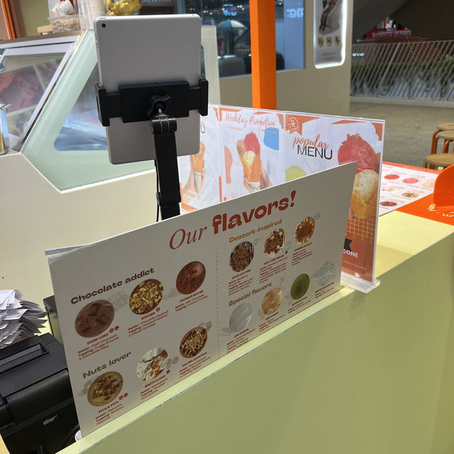Scrump ไอศครีมโฮมเมด เข้มข้นเหมือนกินขนม