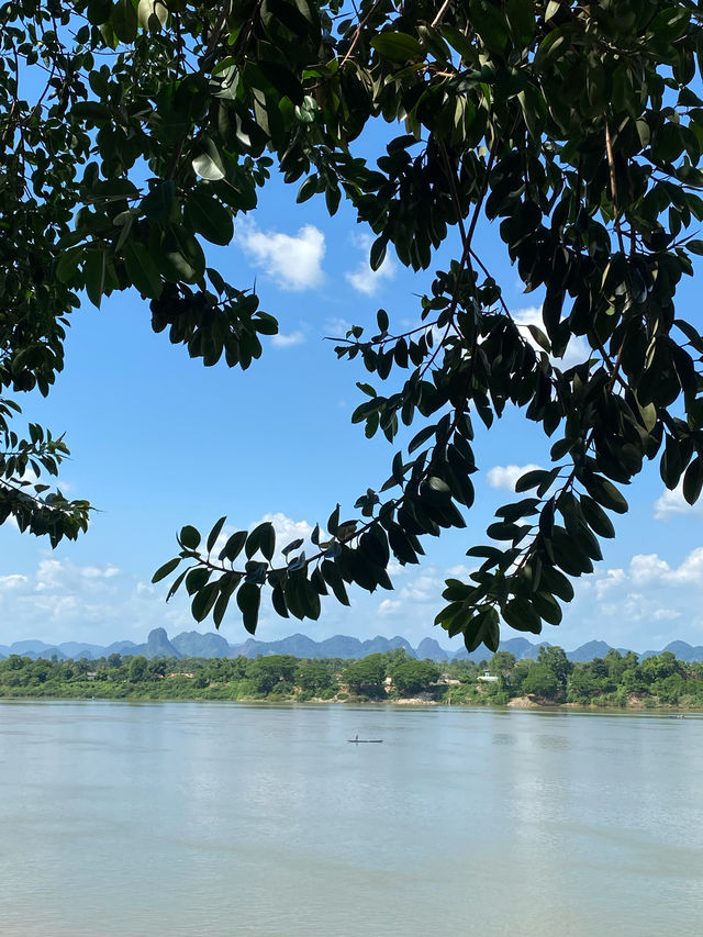 โบสถ์นักบุญอันนา | จ.นครพนม ⛪️🌳🌿🔔