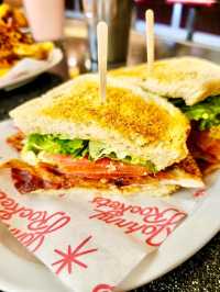 🇺🇸 Johnny Rockets