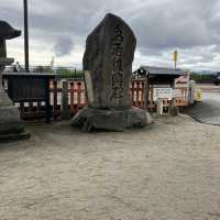 【琵琶湖の中に立つ鳥居】滋賀県の名勝・白鬚神社