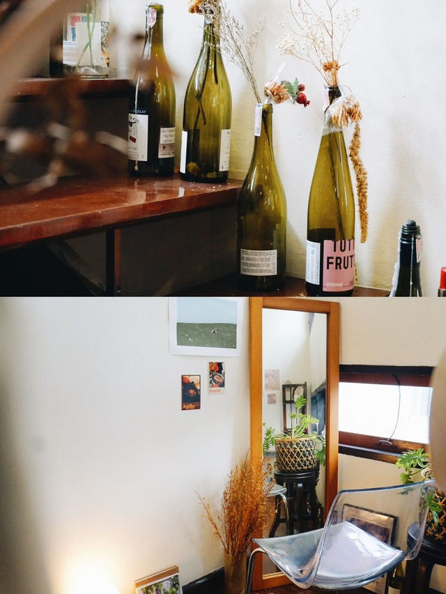 Knock Knock cafe and studio อารีย์ซอย 7 ดีเกินต้าน