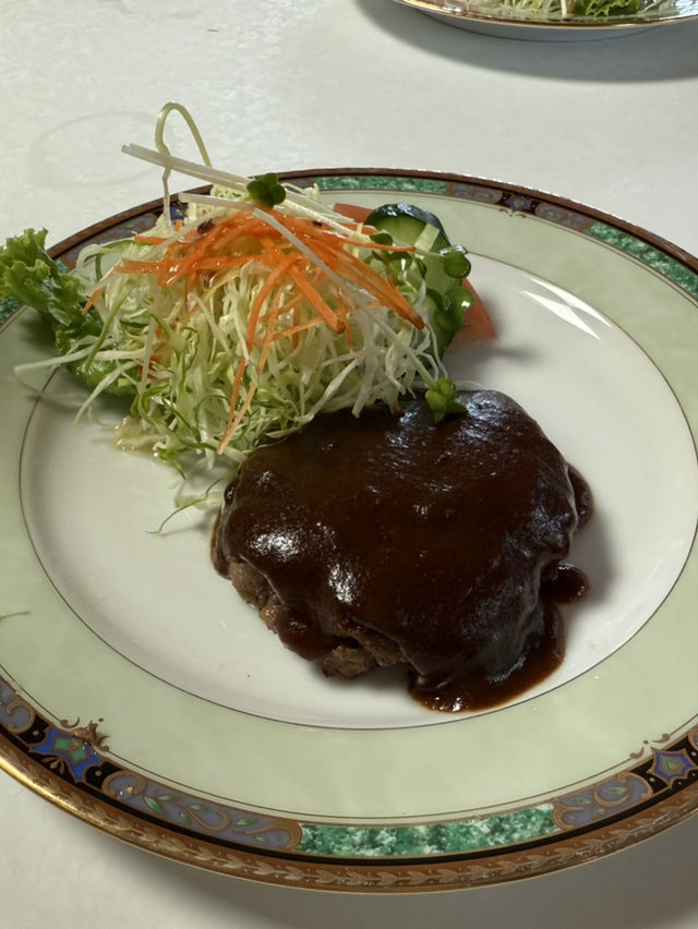 山のなかにポツン！贅沢ランチができるお店