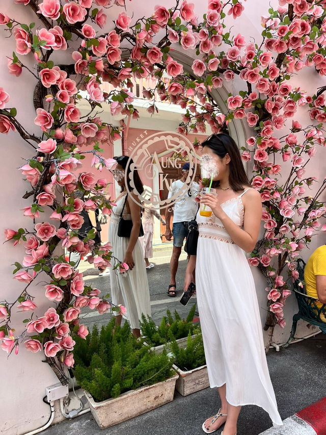 【🇹🇭プーケット 】カラフルなフォトスポット🩷🩵💛