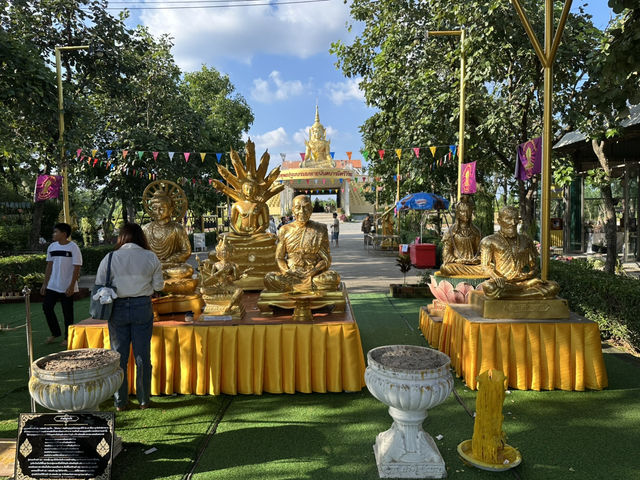 ชมความงดงาม พระพุทธปฐม องค์ใหญ่ที่สุดในประเทศไทย
