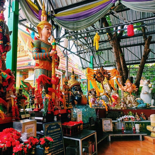 泰國曼谷素坤逸地區百年歷史寺廟景點馬哈布寺Wat Mahabut，適合拍照📸打卡冥想好去處
