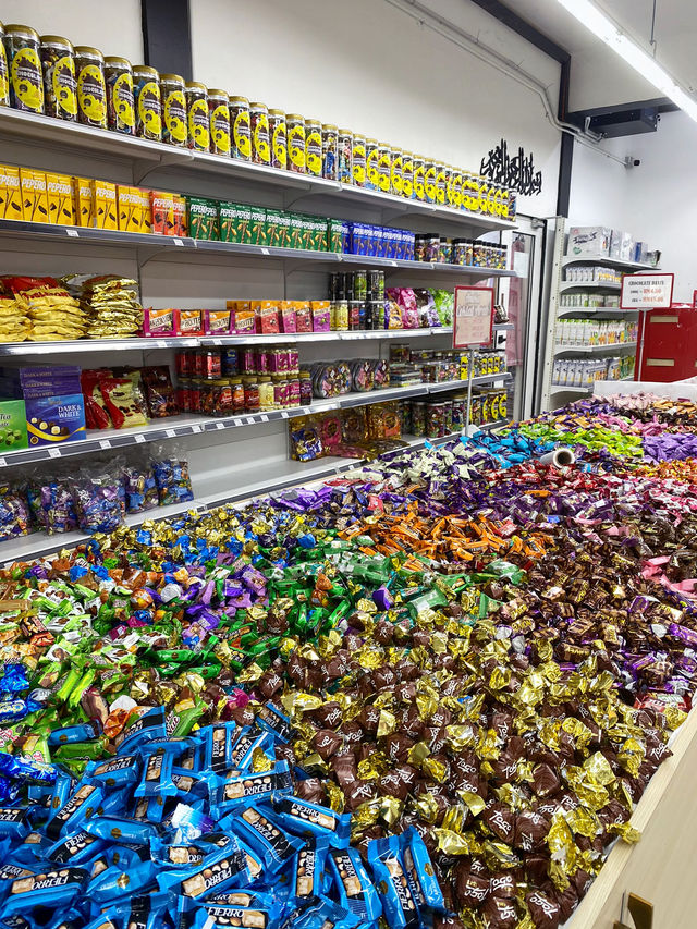 Local snacks, sweets and drinks! 